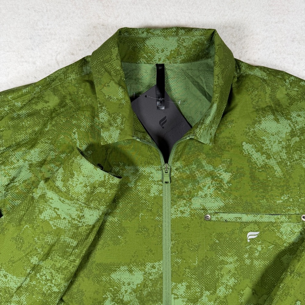 Fabletics Mens The Heights Jacket XL Green Camo Full Zip Lightweight Stretch NEW